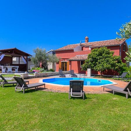 Villa Carla With Private Pool & Kids Playground - Pet Friendly Mutvoran 외부 사진