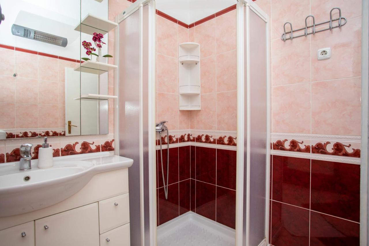 Villa Carla With Private Pool & Kids Playground - Pet Friendly Mutvoran 외부 사진