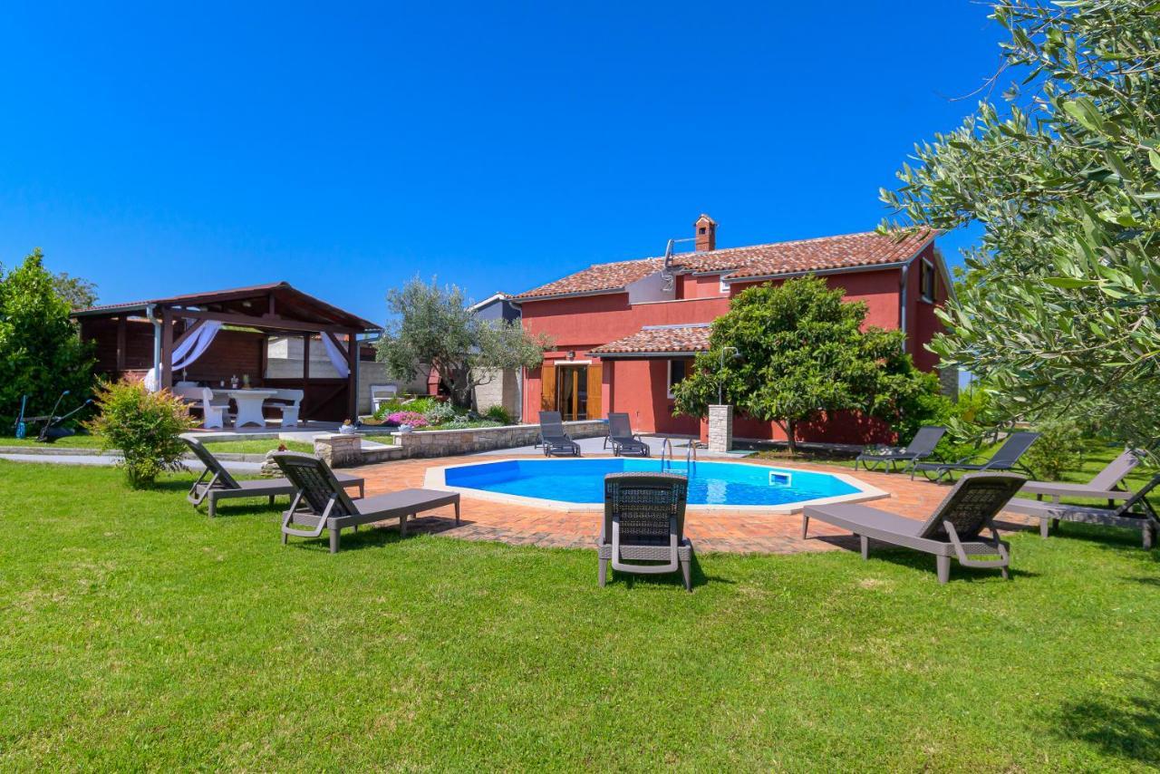 Villa Carla With Private Pool & Kids Playground - Pet Friendly Mutvoran 외부 사진
