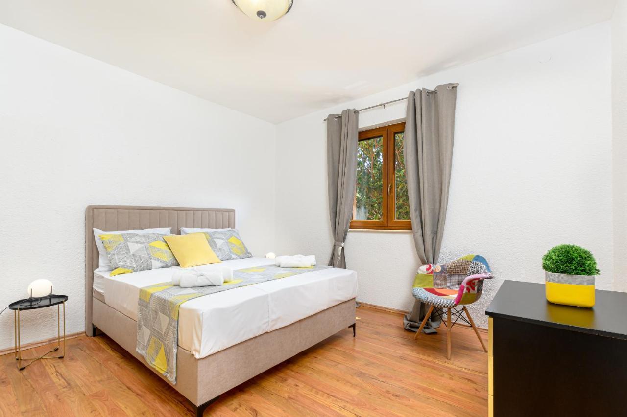 Villa Carla With Private Pool & Kids Playground - Pet Friendly Mutvoran 외부 사진